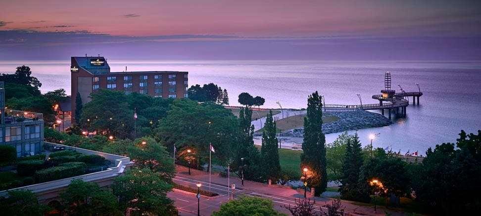 Waterfront Hotel Downtown Burlington Extérieur photo