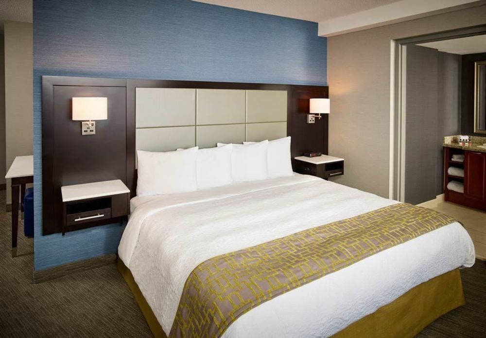 Waterfront Hotel Downtown Burlington Extérieur photo