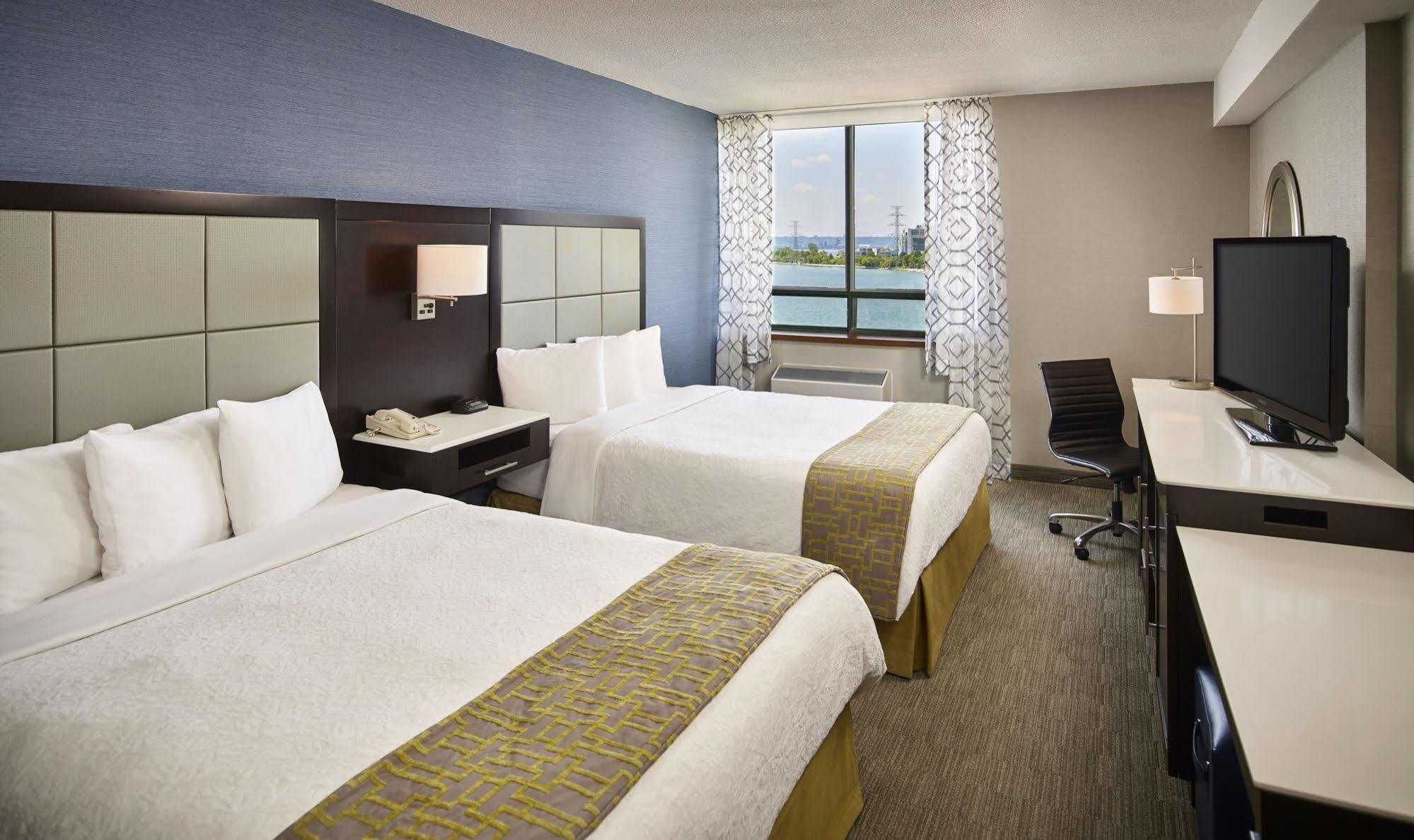 Waterfront Hotel Downtown Burlington Extérieur photo